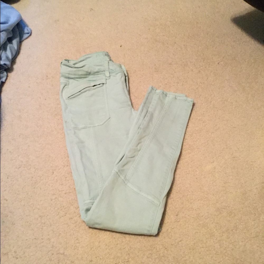 Jeans - Picture 2 of 4